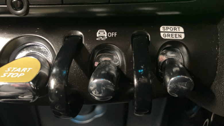 MINI Hatchback 135kW Cooper S Level 2 33kWh 3dr Auto Electric Hatchback